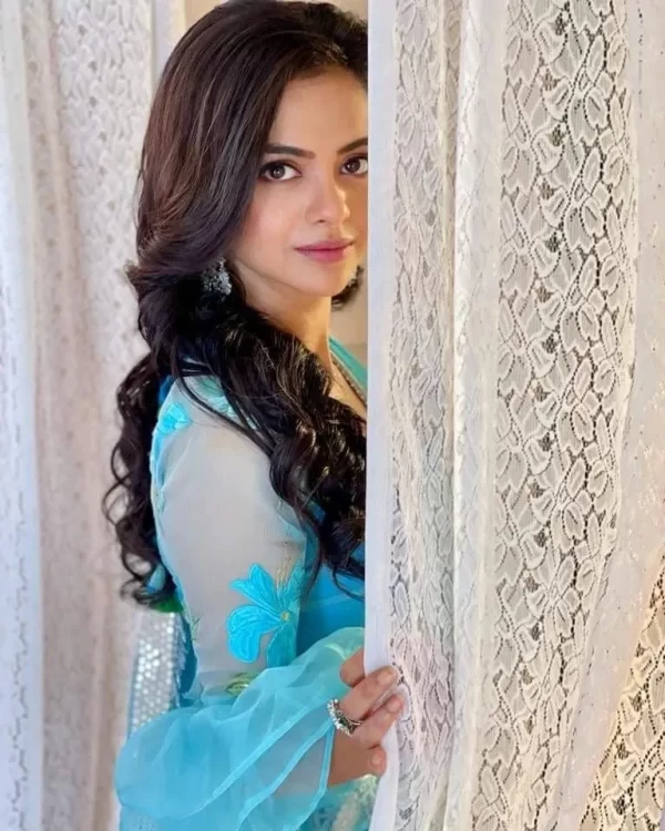 Solanki Roy